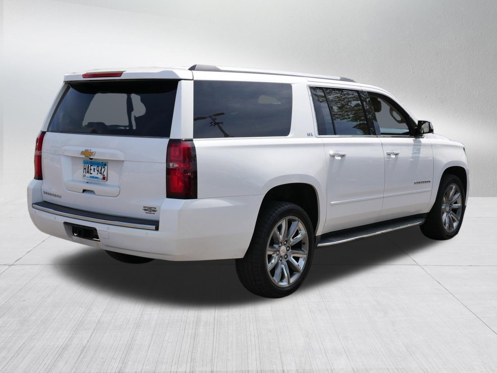 Used 2016 Chevrolet Suburban LTZ AWD/4WD image 7