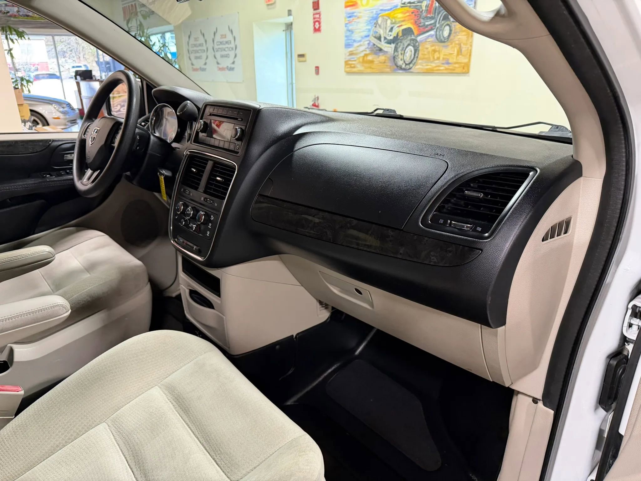 Used 2015 Dodge Grand Caravan SE w/ Quick Order Package 29E SE FWD image 31