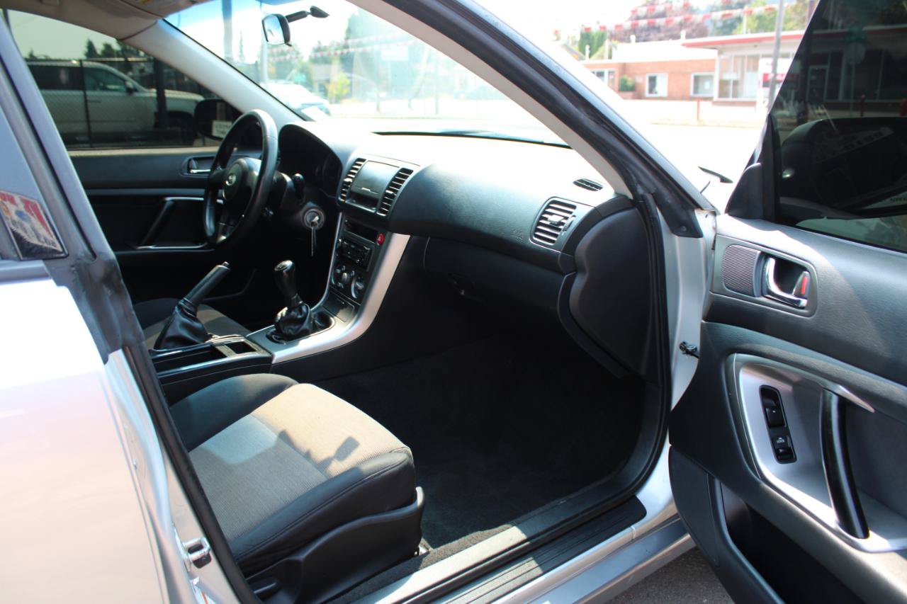 Used 2007 Subaru Outback 2.5i AWD/4WD image 15