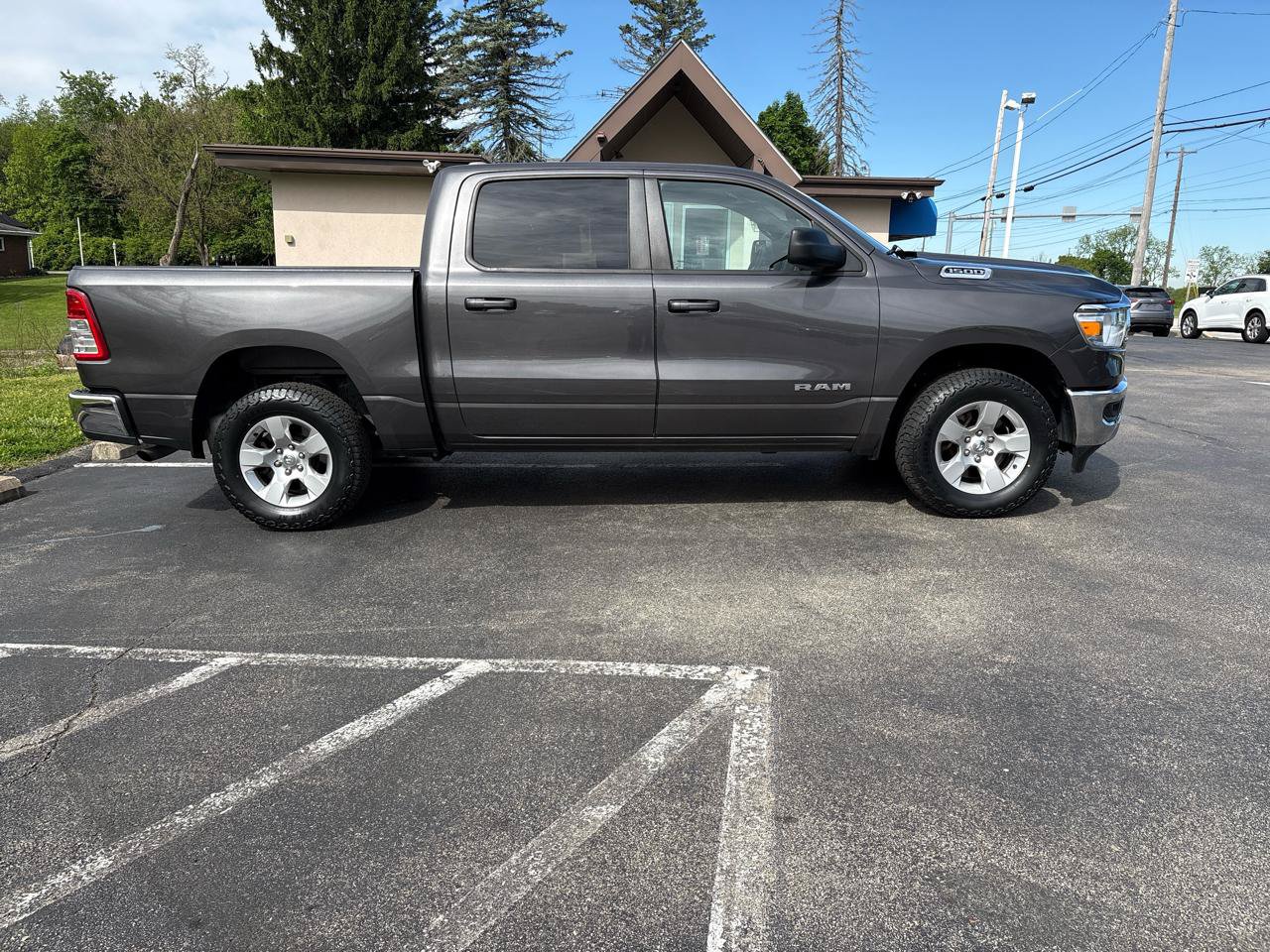Used 2021 RAM 1500 Big Horn AWD/4WD image 4