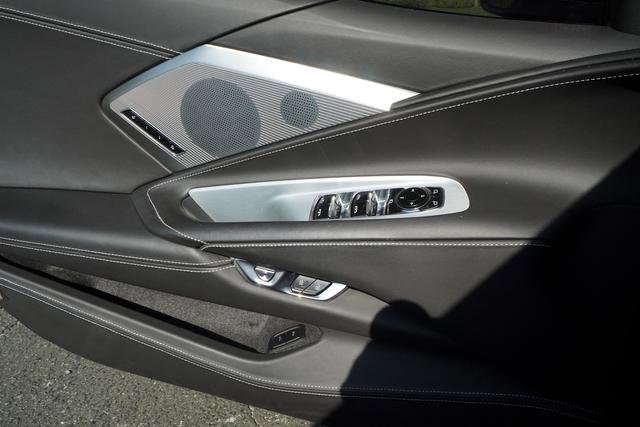 Used 2022 Chevrolet Corvette Stingray Premium Conv w/ Z51 Performance Package image 14