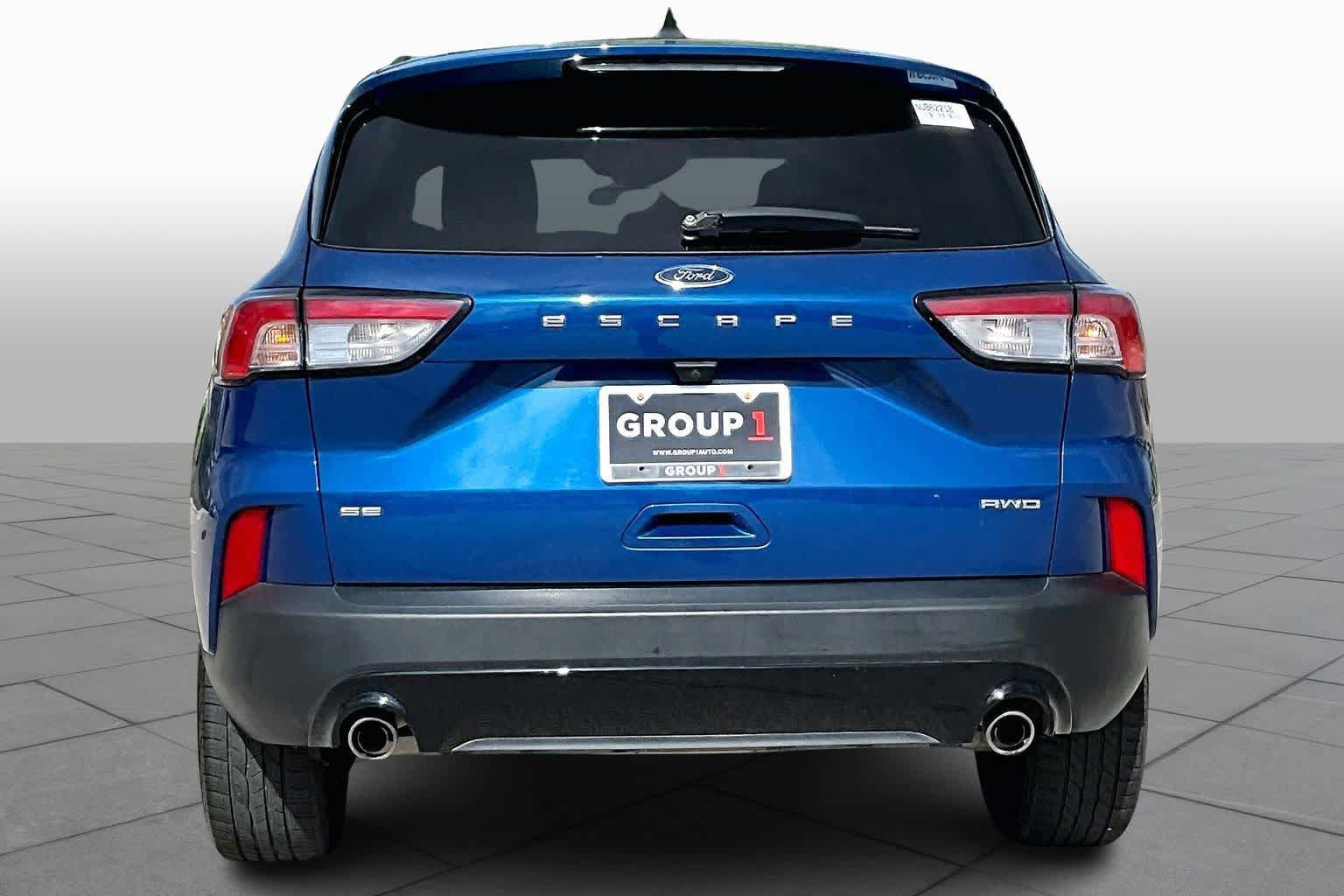 Used 2022 Ford Escape SE w/ SE Sport Appearance Package AWD/4WD image 5