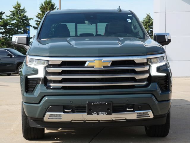 Used 2026 Chevrolet Silverado 1500 High Country w/ High Country Premium Package AWD/4WD image 2