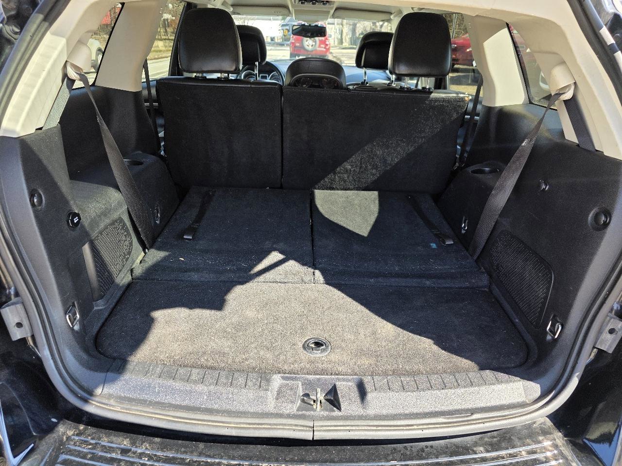 Used 2015 Dodge Journey SXT w/ Flexible Seating Group image 26