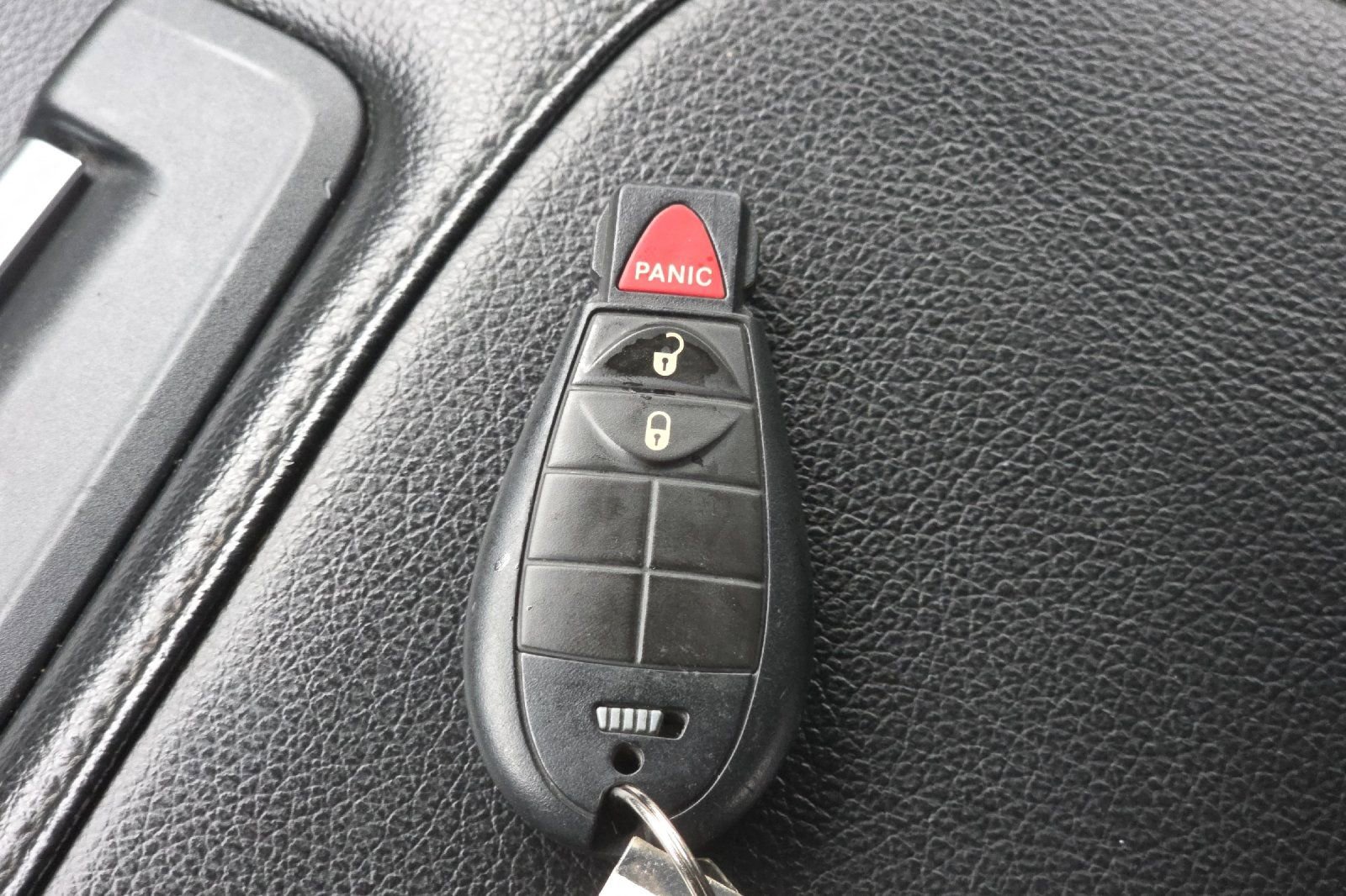 Used 2023 RAM 1500 Classic SLT image 25