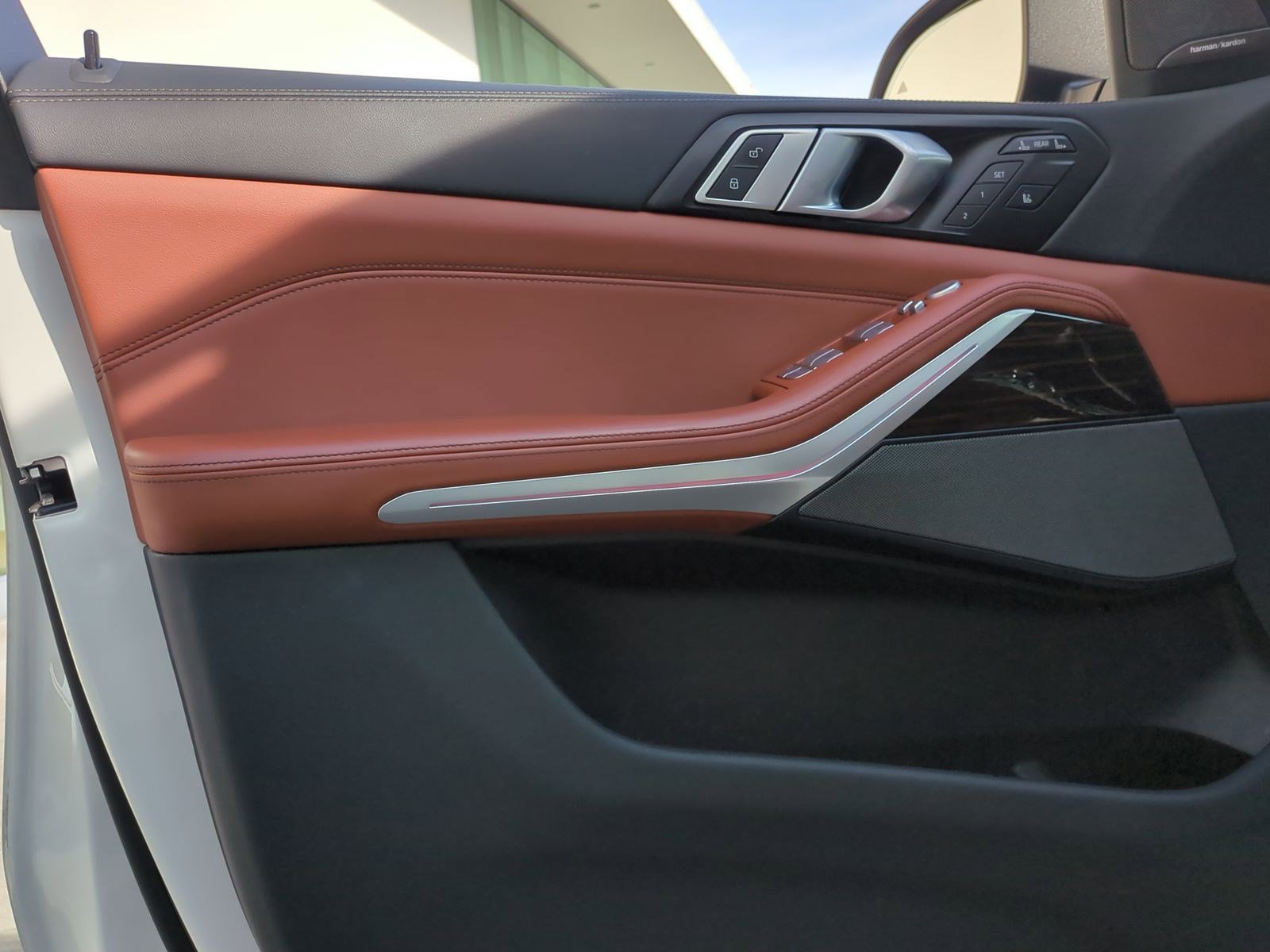 Used 2024 BMW X7 xDrive40i image 14