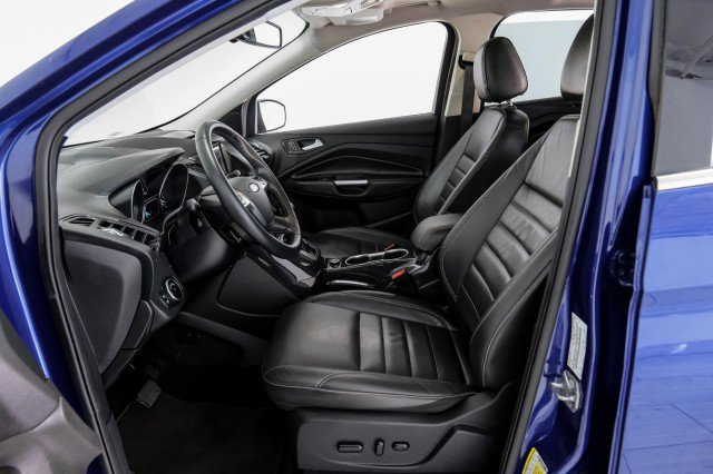 Used 2016 Ford Escape Titanium w/ Equipment Group 301A AWD/4WD image 28