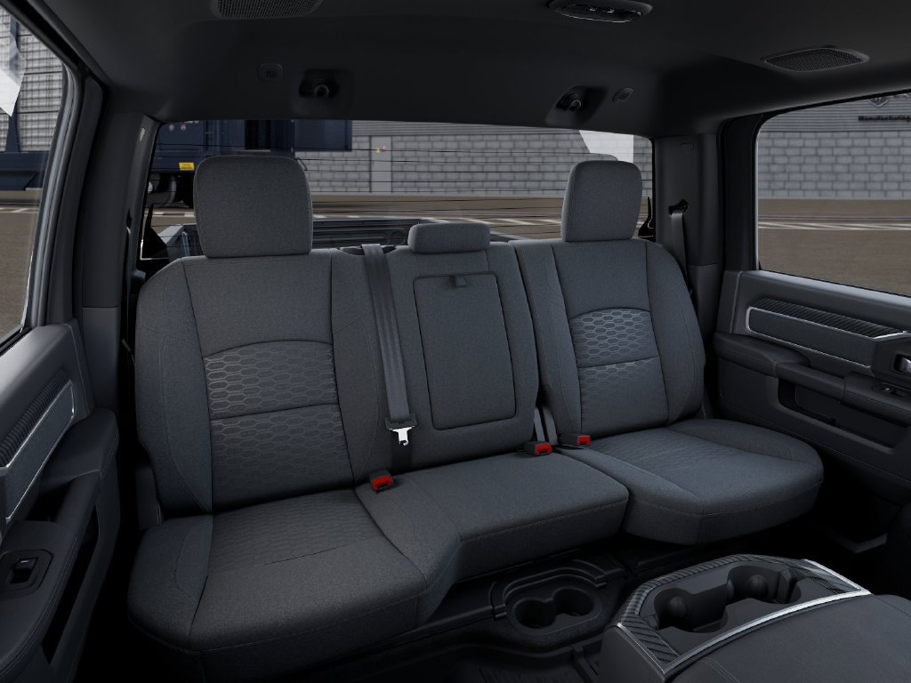 New 2027 RAM 3500 Big Horn AWD/4WD image 15