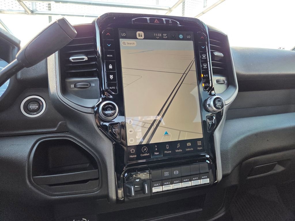 Used 2024 RAM 3500 Tradesman w/ Chrome Appearance Group image 28