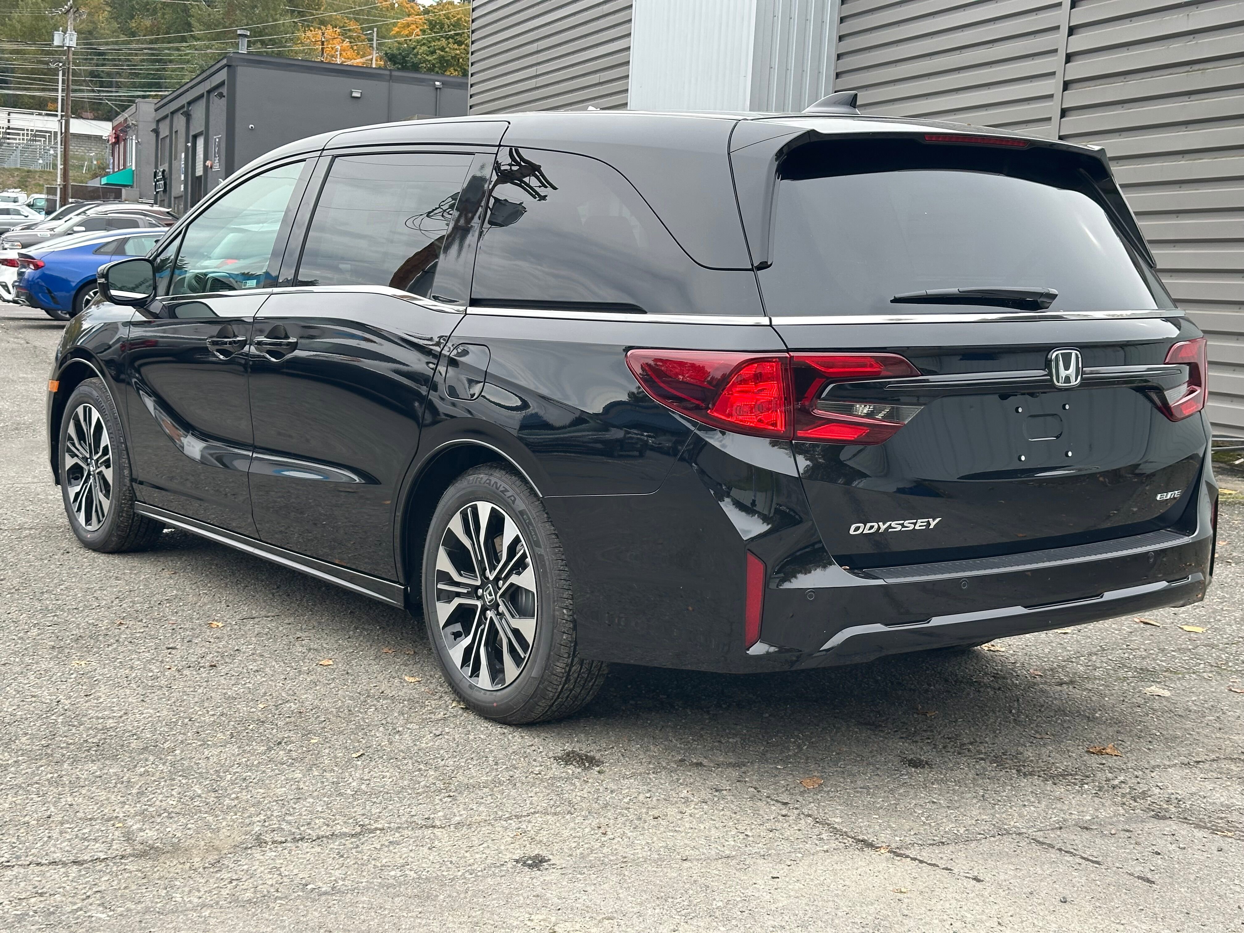 New 2026 Honda Odyssey Elite image 5