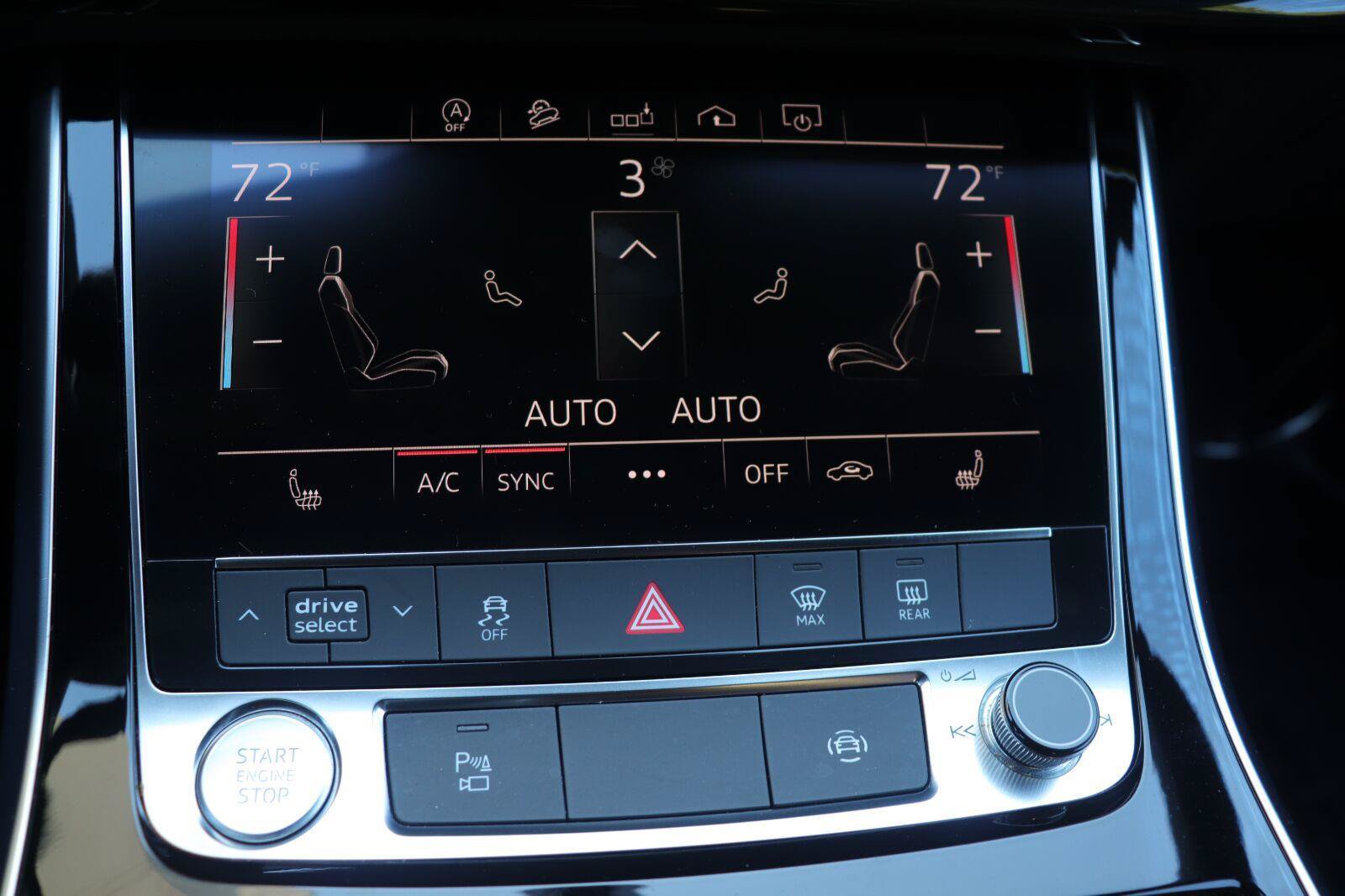 Used 2019 Audi Q8 Premium w/ Convenience Package AWD/4WD image 35