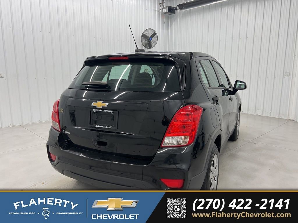 Used 2018 Chevrolet Trax LS image 3