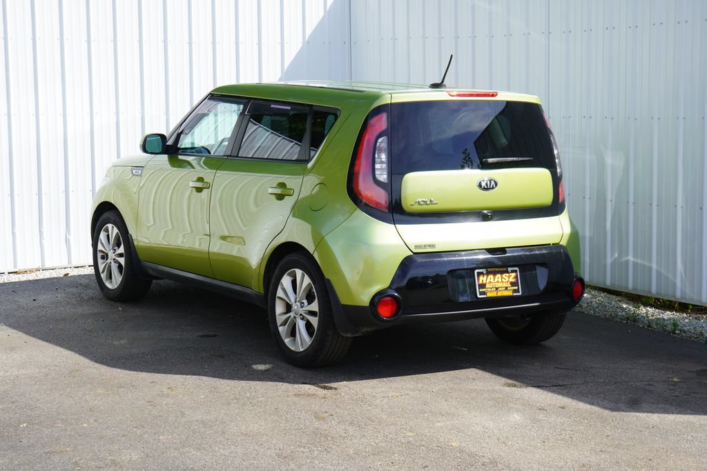 Used 2016 Kia Soul + FWD image 4