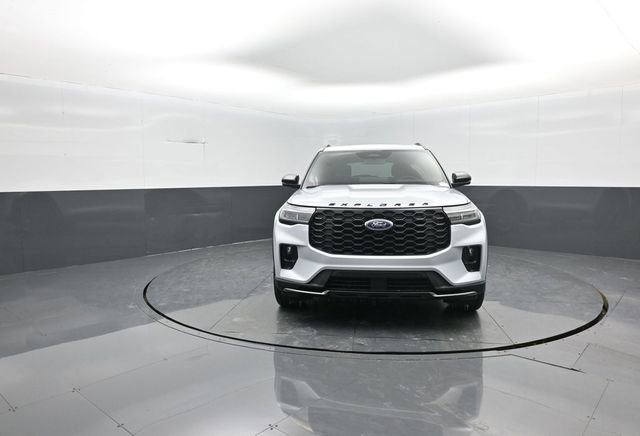 New 2026 Ford Explorer ST-Line w/ ST-Line Street Pack image 3