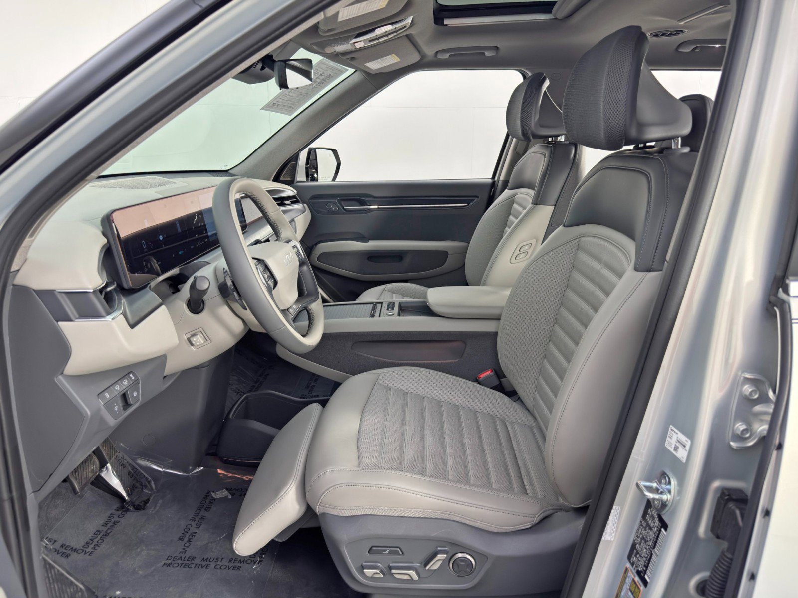 Used 2026 Kia EV9 Land image 17