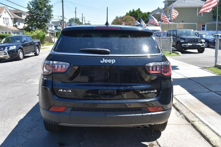 Used 2021 Jeep Compass Limited w/ Elite Interior Group image 7