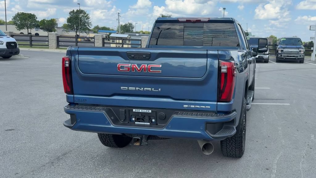 Used 2026 GMC Sierra 2500 Denali w/ Denali Reserve Package AWD/4WD image 6