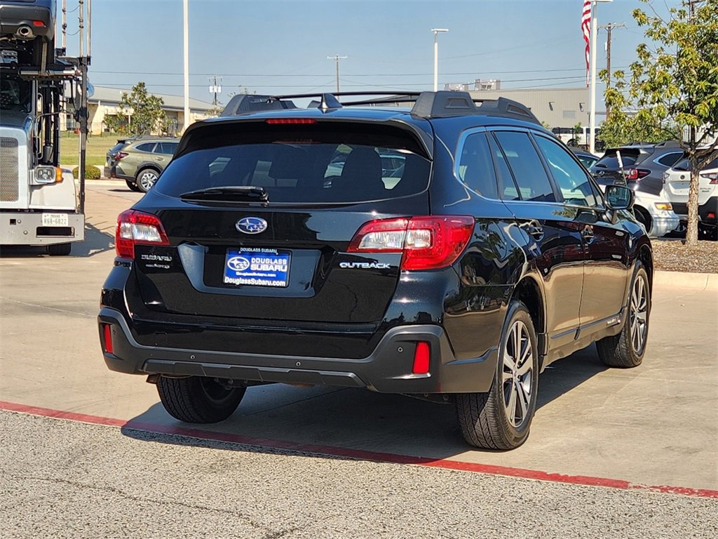 Used 2019 Subaru Outback 2.5i Limited image 3