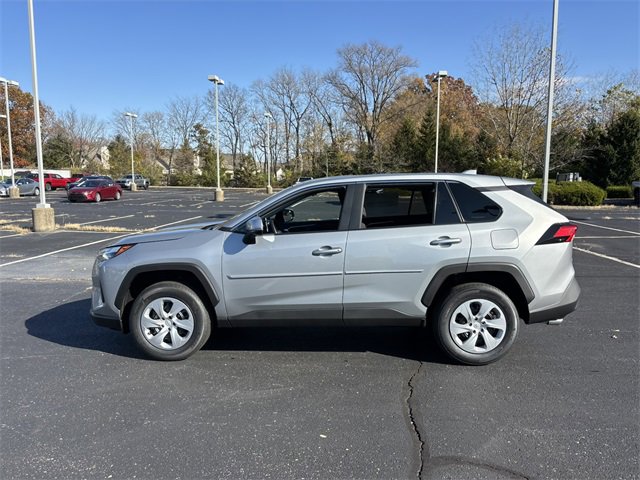 New 2025 Toyota RAV4 LE image 4
