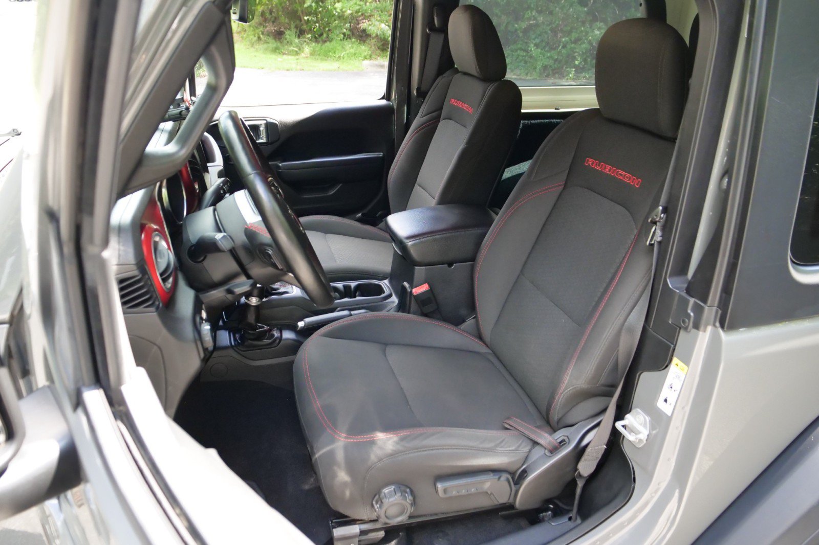 Used 2019 Jeep Wrangler Rubicon AWD/4WD image 3