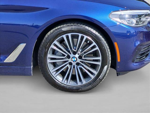 Used 2019 BMW 540i w/ Executive Package RWD image 25
