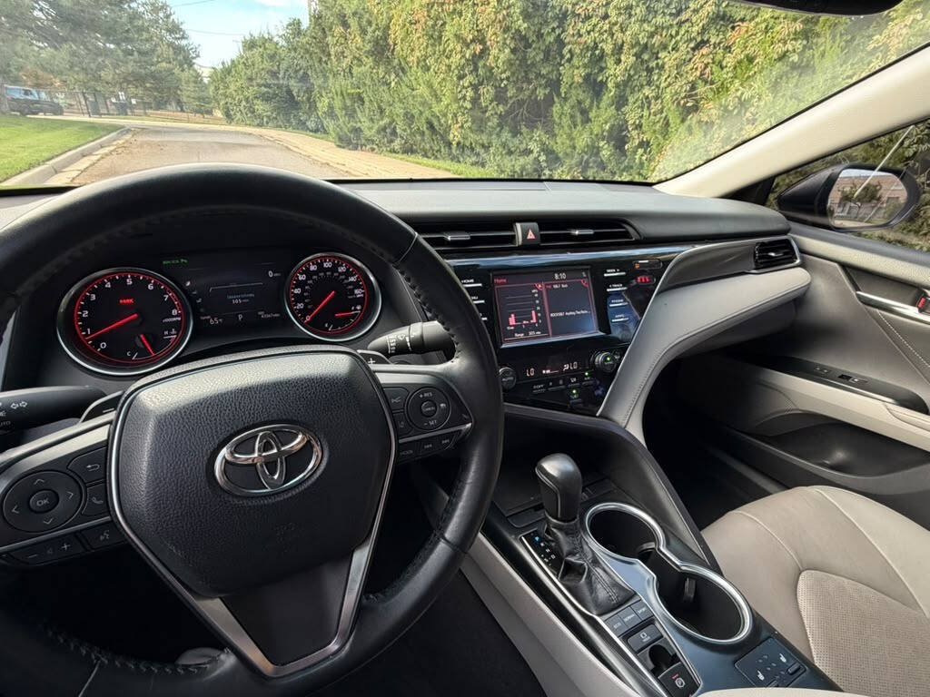 Used 2018 Toyota Camry XSE FWD image 10