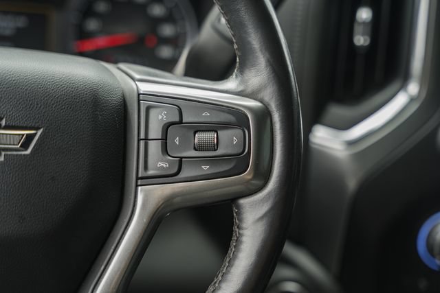 Used 2022 Chevrolet Silverado 1500 LT Trail Boss w/ LPO, Dark Essentials Package AWD/4WD image 31
