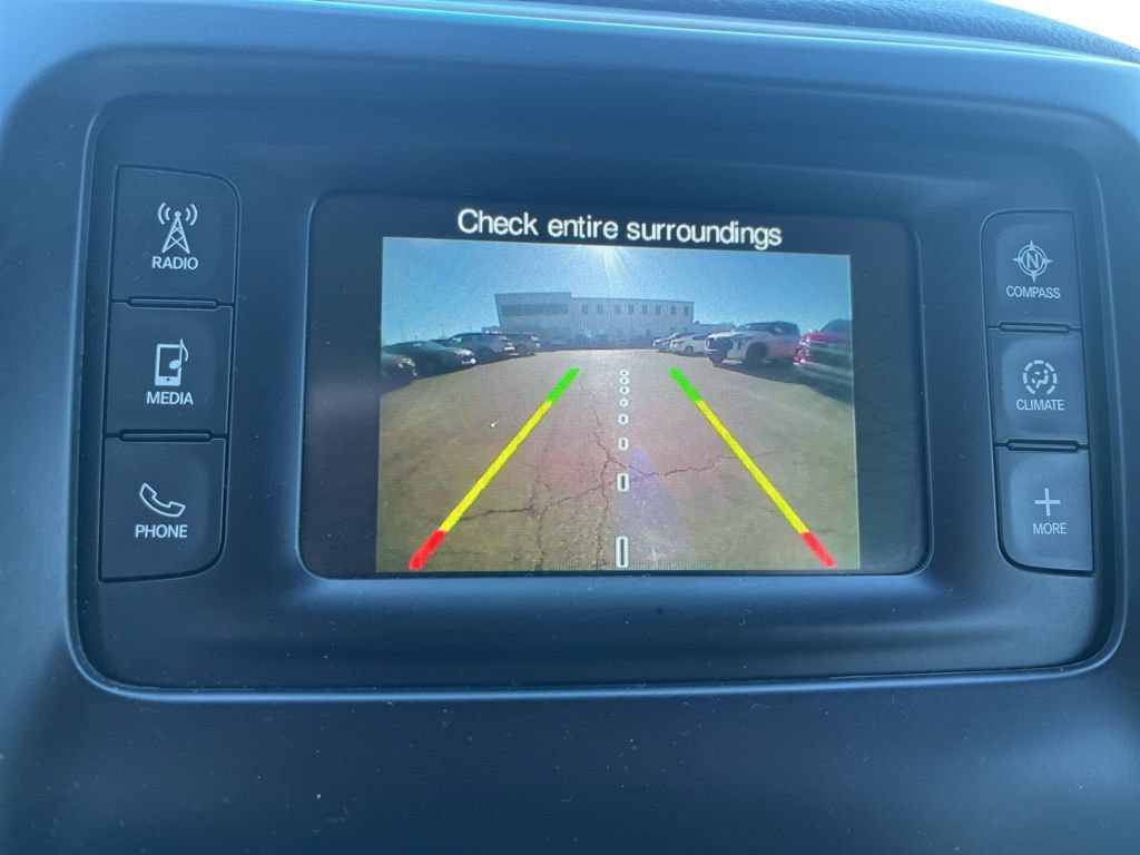 Used 2016 Jeep Cherokee Latitude AWD/4WD image 9
