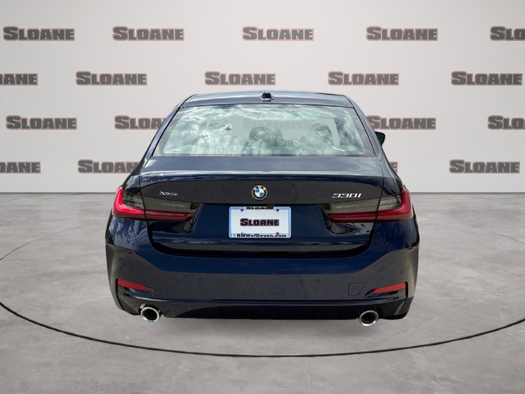 New 2026 BMW 330i xDrive Sedan w/ Premium Package AWD/4WD image 4