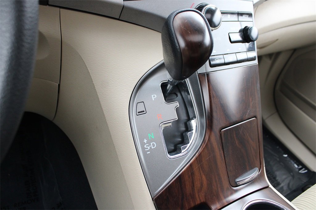 Used 2013 Toyota Venza LE image 16