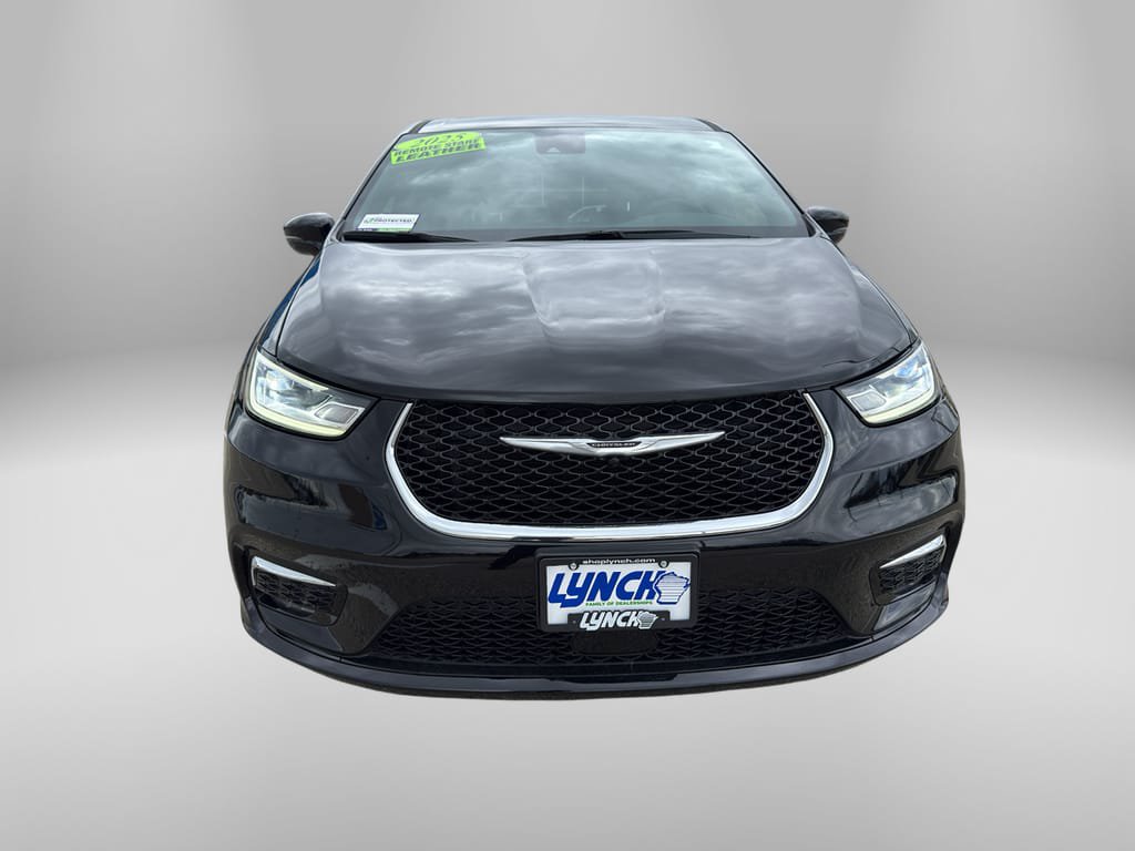Used 2025 Chrysler Pacifica Select FWD image 7