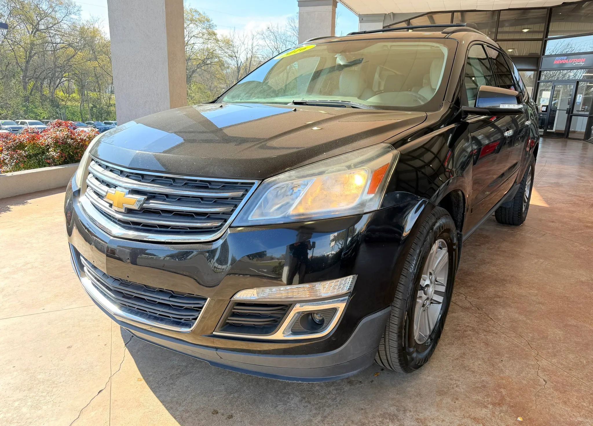 Used 2016 Chevrolet Traverse LT image 3