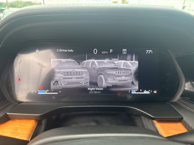 Used 2025 Jeep Grand Cherokee L Summit AWD/4WD image 16