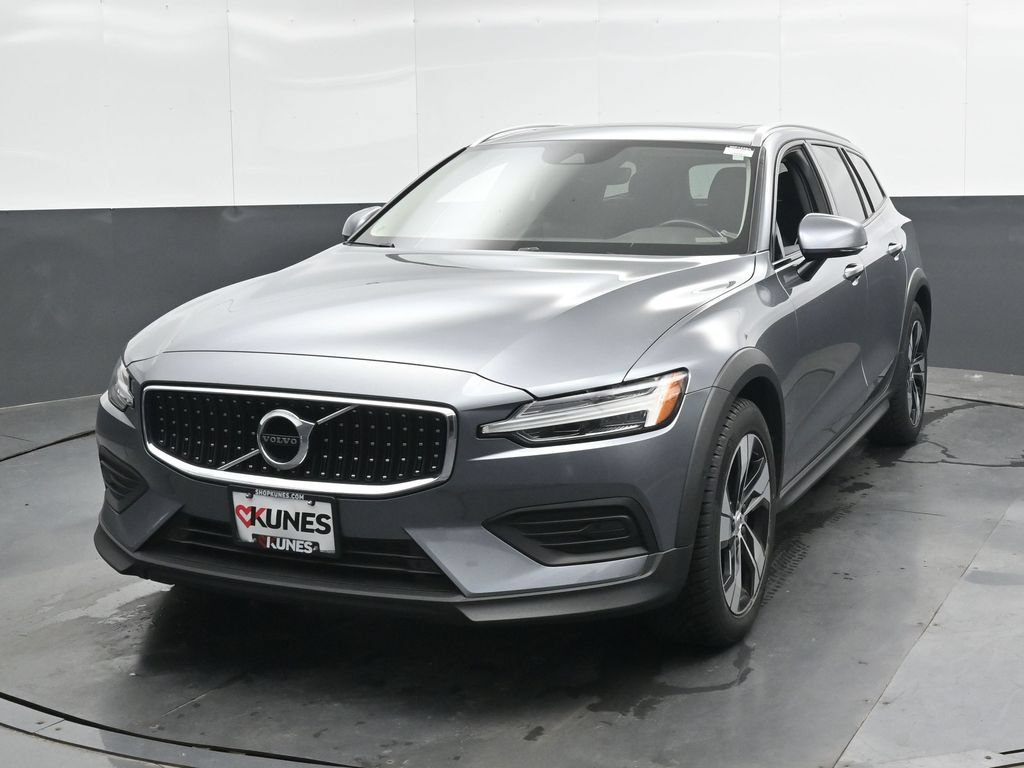 Used 2020 Volvo V60 T5 Cross Country w/ Protection Package AWD/4WD image 8
