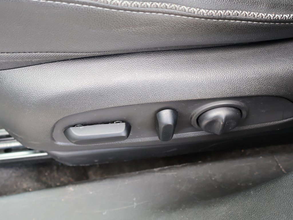 Used 2021 Chevrolet TrailBlazer LT w/ Premium Seating Package image 32