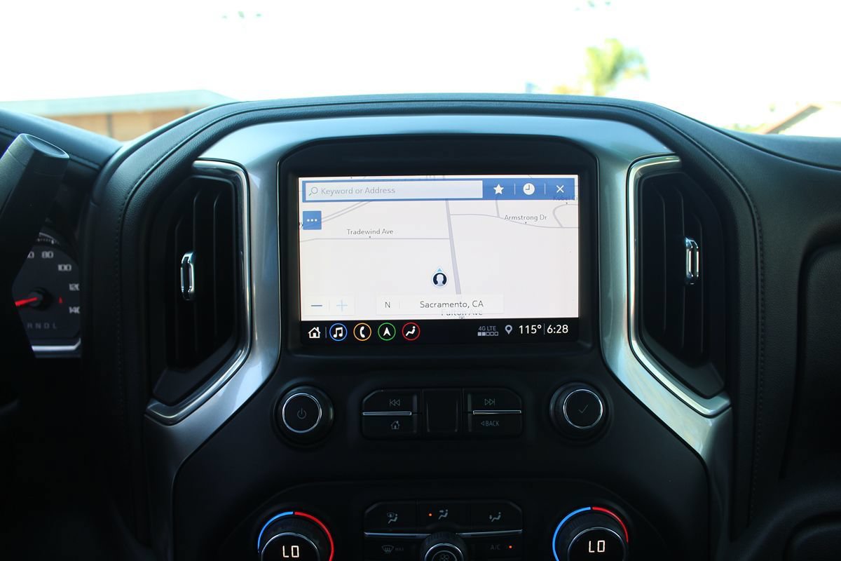 Used 2019 Chevrolet Silverado 1500 LTZ w/ LTZ Plus Package AWD/4WD image 31