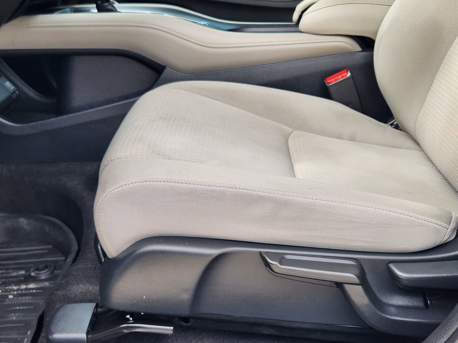 Used 2021 Honda HR-V EX image 26