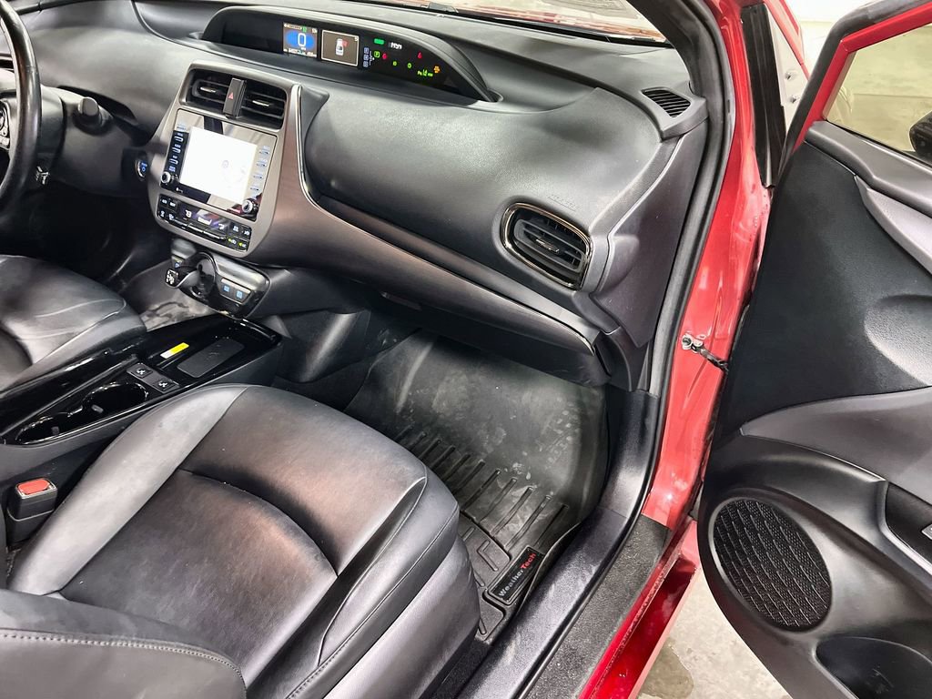 Used 2021 Toyota Prius image 29