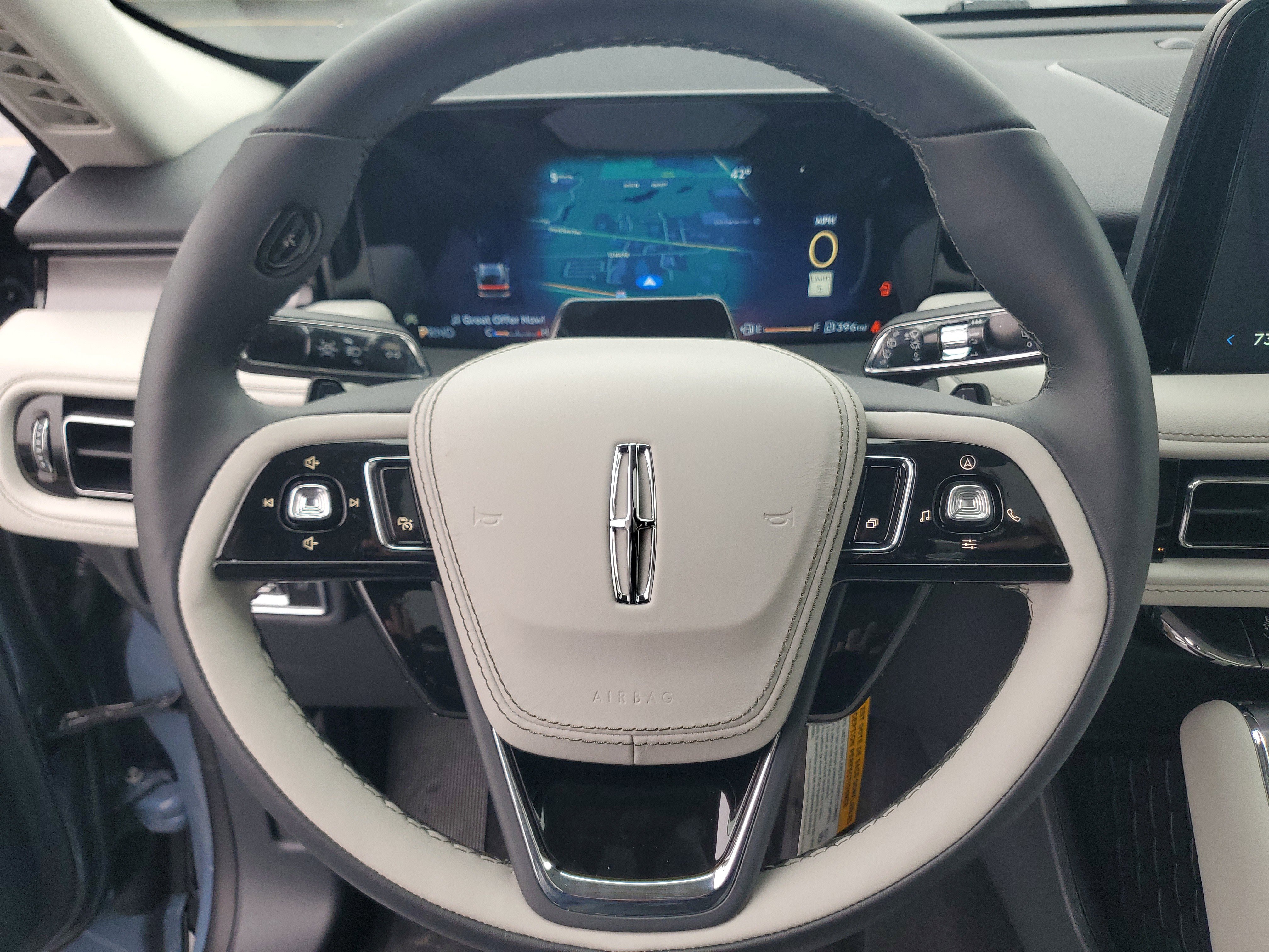 New 2026 Lincoln Aviator AWD image 15