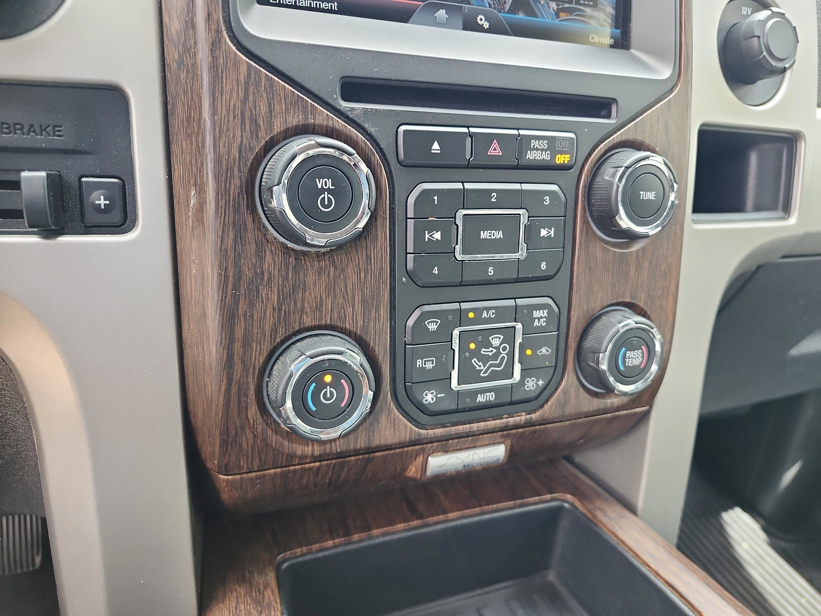 Used 2014 Ford F150 Lariat w/ Equipment Group 501A Mid image 31