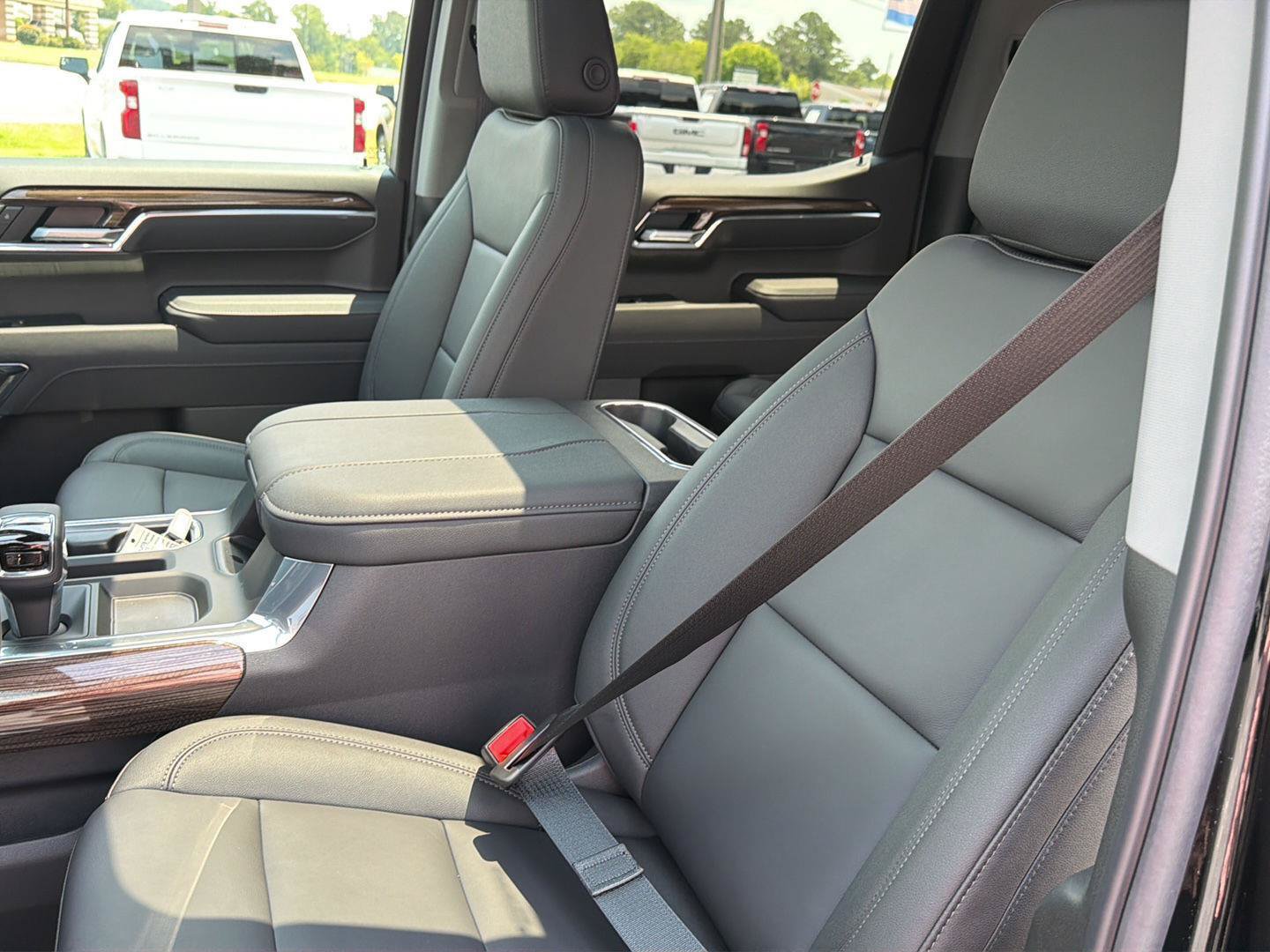 New 2026 Chevrolet Silverado 1500 LT Trail Boss w/ LT Trail Boss Premium Package AWD/4WD image 31