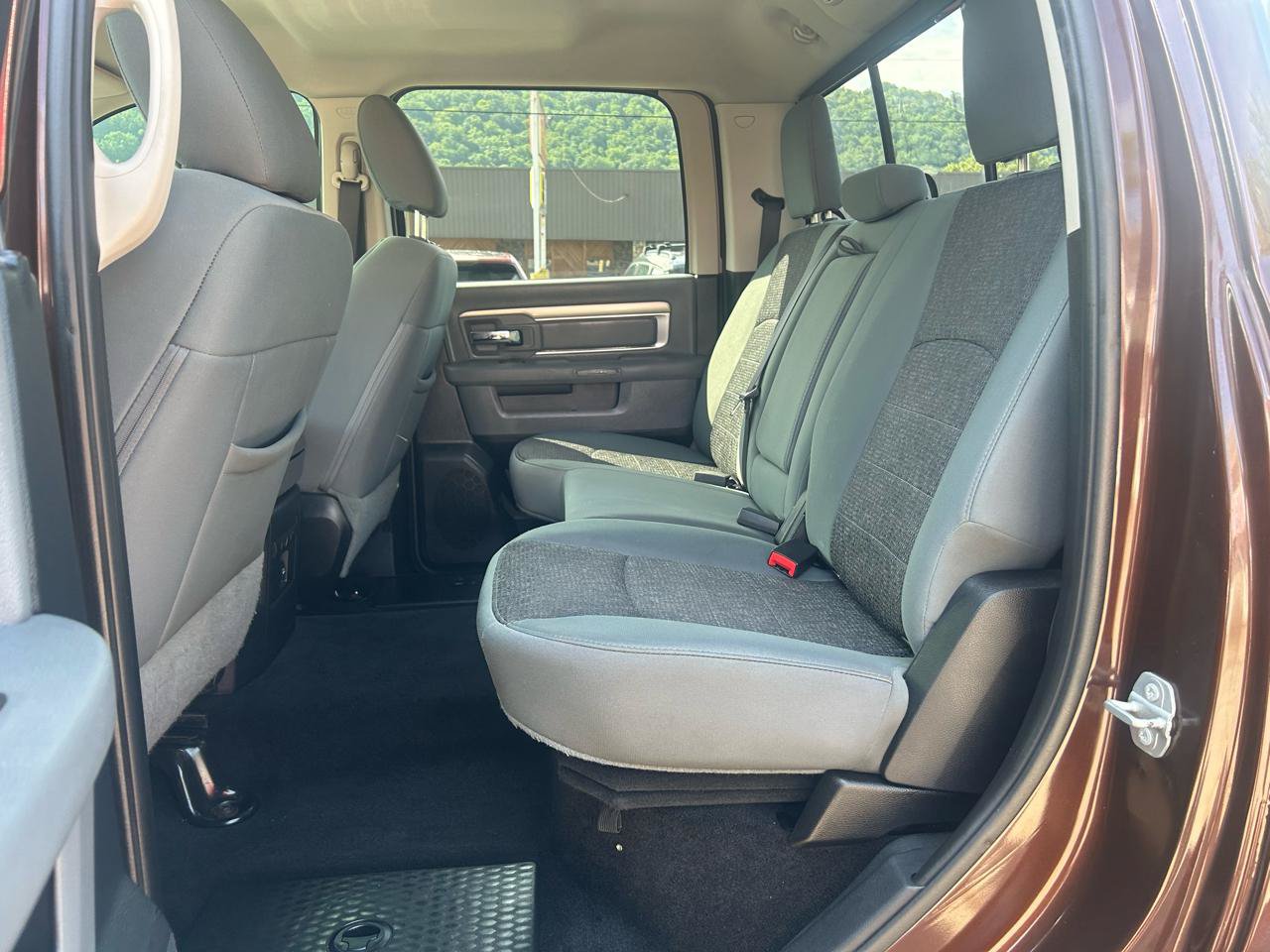 Used 2015 RAM 1500 Outdoorsman AWD/4WD image 31