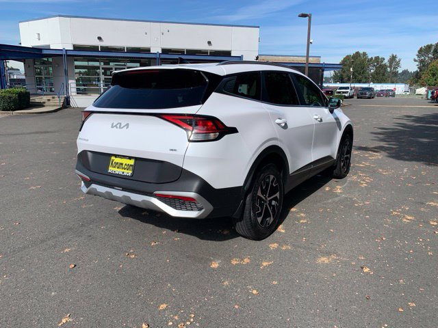 Used 2024 Kia Sportage EX AWD/4WD image 6