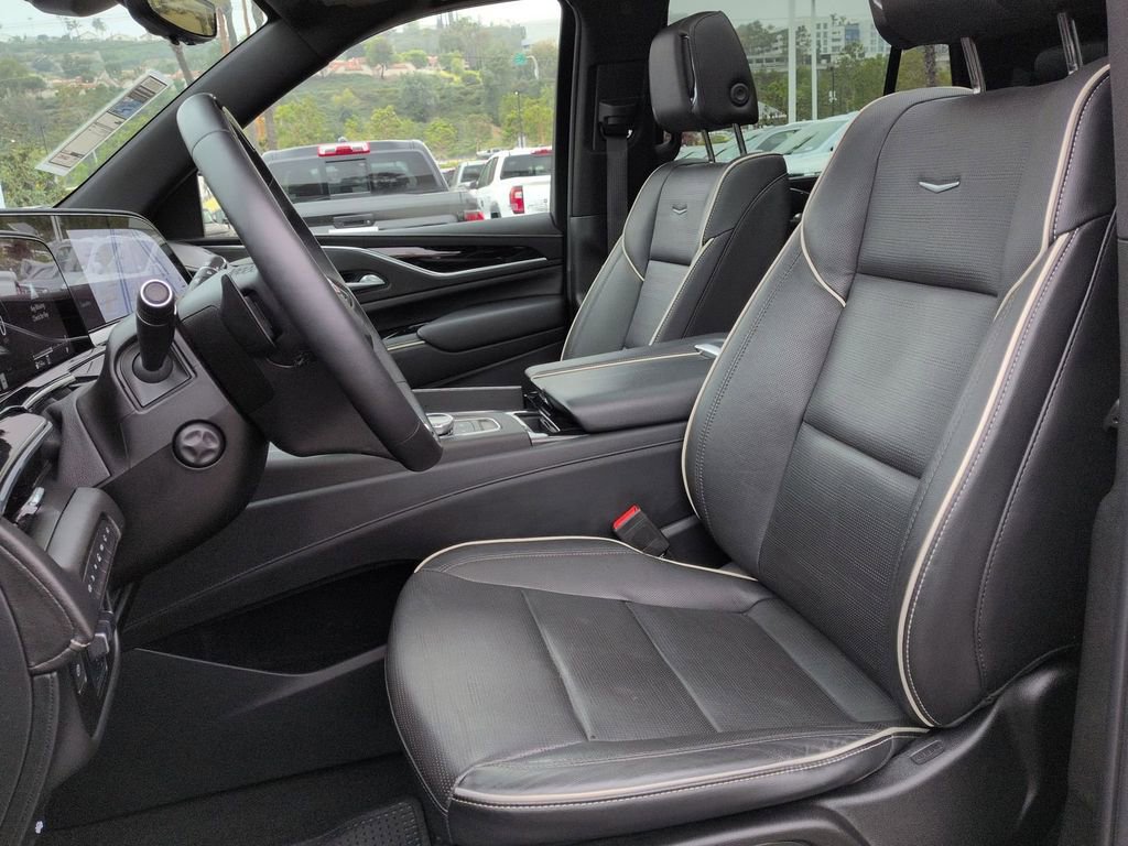 Certified 2023 Cadillac Escalade Sport w/ LPO, ONYX Package image 12