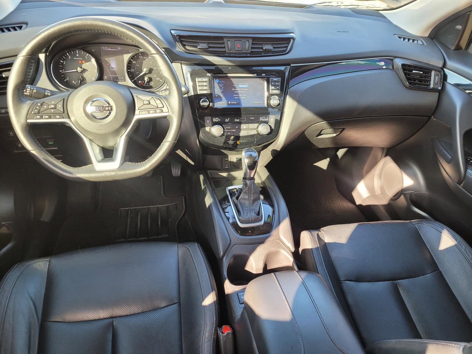 Used 2017 Nissan Rogue Sport SL w/ SL Premium Package image 5