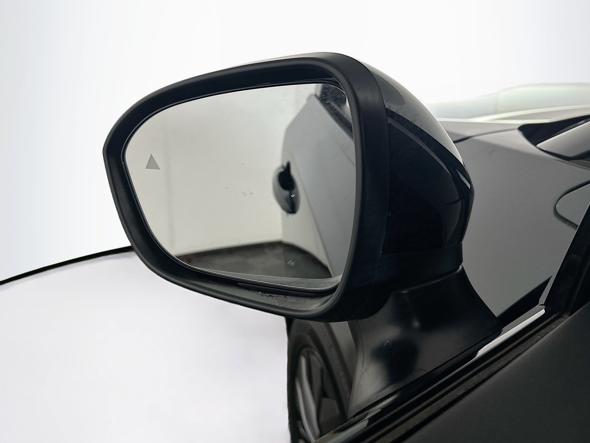 Used 2023 Nissan Ariya FWD image 16
