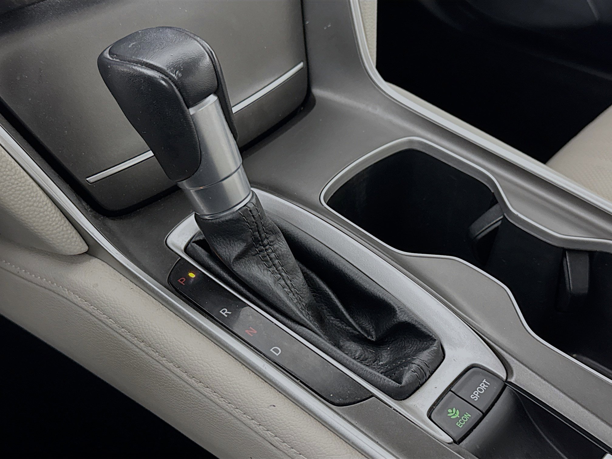 Certified 2018 Honda Accord Touring image 17