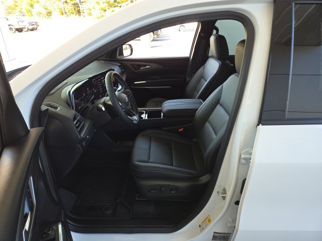 New 2027 Chevrolet Traverse LT w/ Midnight/Sport Edition AWD/4WD image 23