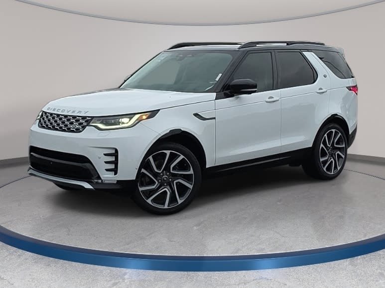 Used 2025 Land Rover Discovery Metropolitan Edition AWD/4WD image 1