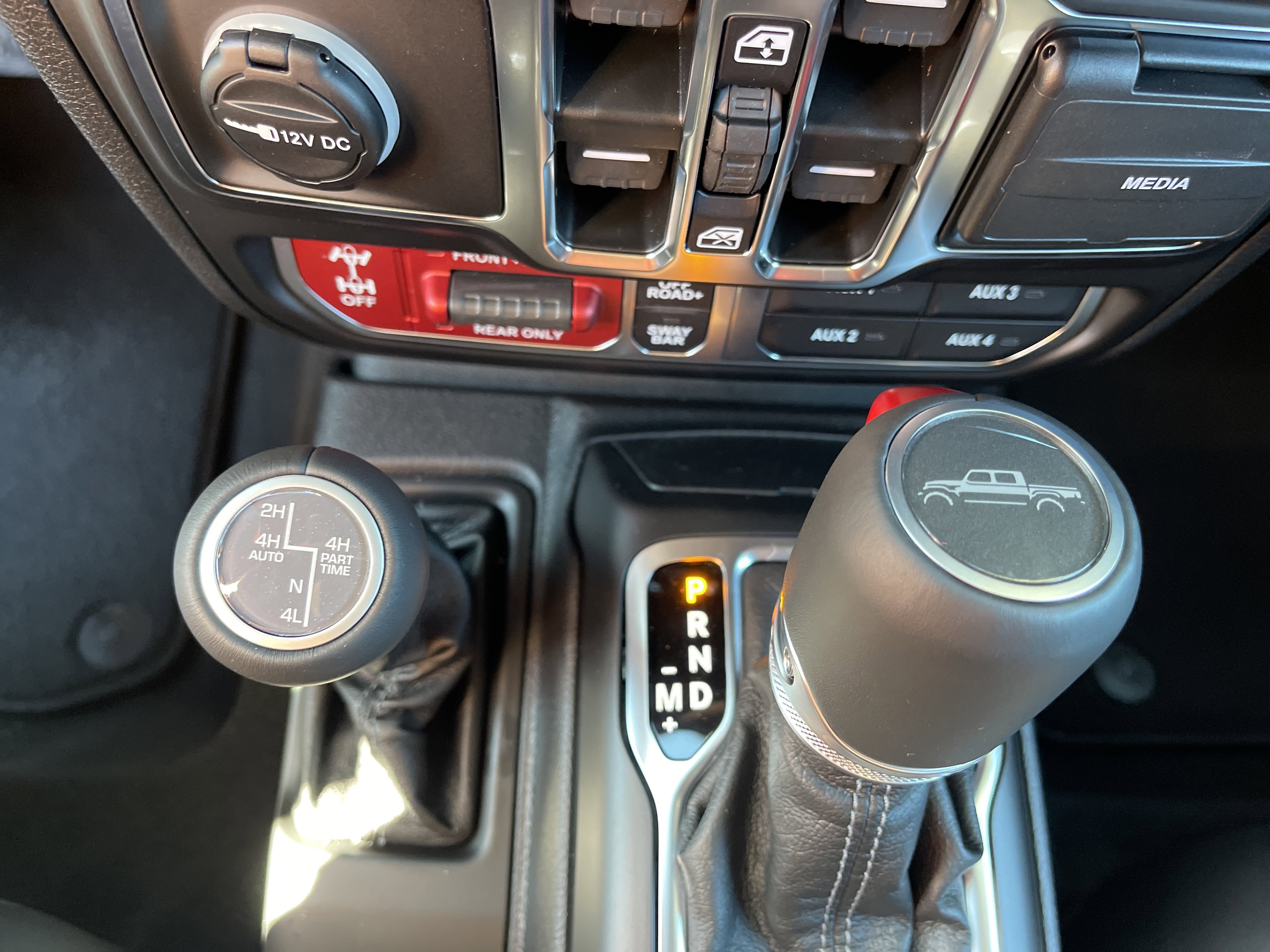 New 2025 Jeep Gladiator Rubicon image 28